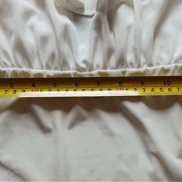 Fashion Nova One Piece Flaunt It Flounce Ivory bodysuit Large NWT - Picture 5 of 6